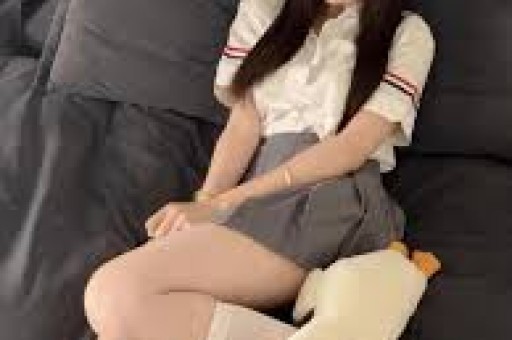 百万粉丝女网红被捕：直播引流、贩卖私密视频黑色产业链曝光